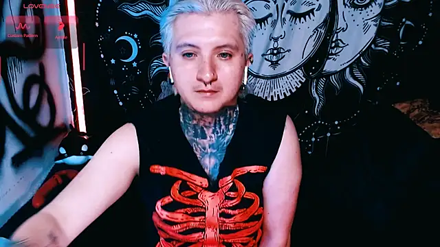 Marieblueeyes online show from June 1, 2026, 11:26 pm