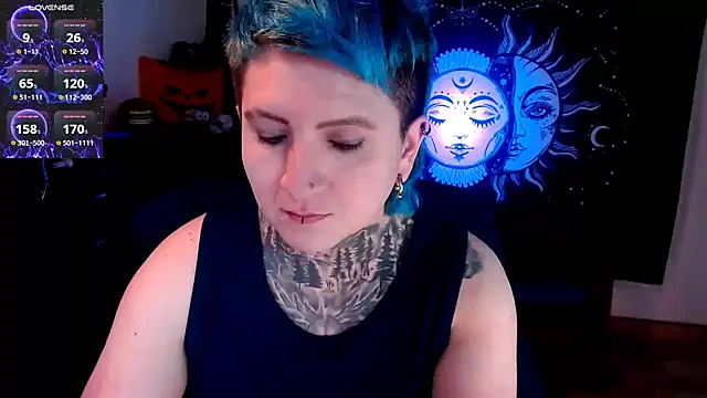 Marieblueeyes online show from February 25, 2025, 6:44 pm