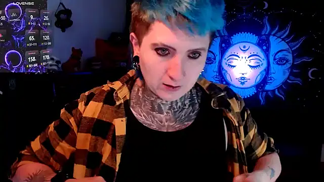 Marieblueeyes online show from February 27, 2025, 8:53 pm