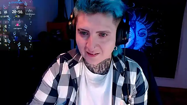 Marieblueeyes online show from February 12, 2025, 9:54 pm