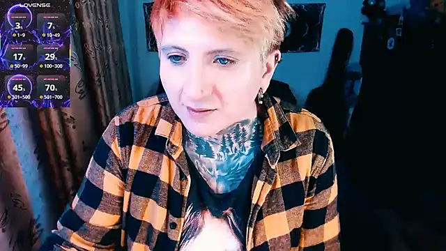 Marieblueeyes online show from November 8, 2025, 7:12 am