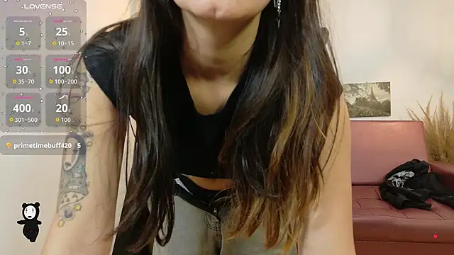 Perla Campbell online show from October 6, 2025, 7:03 pm