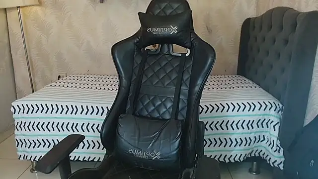 Snapshot of ManSant chatting on October 2, 2025, 2:42 pm ManSant online show from October 2, 2025, 2:42 pm