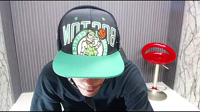 Snapshot of ManSant chatting on March 14, 2025, 3:14 pm ManSant online show from March 14, 2025, 3:14 pm