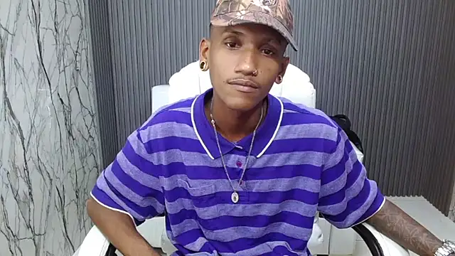 Snapshot of ManSant chatting on October 6, 2025, 8:31 pm ManSant online show from October 6, 2025, 8:31 pm