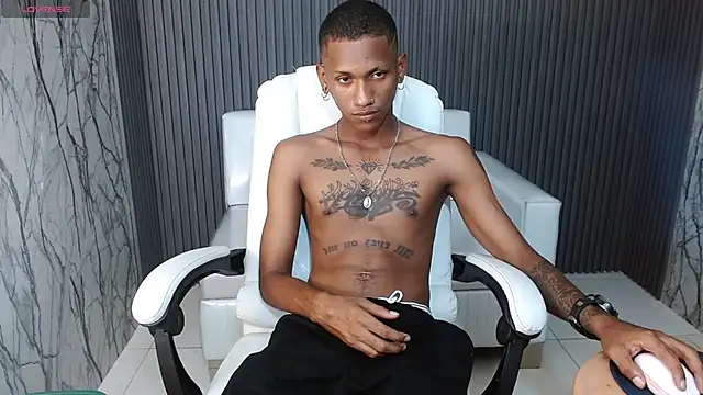 Snapshot of ManSant chatting on October 27, 2025, 3:35 pm ManSant online show from October 27, 2025, 3:35 pm