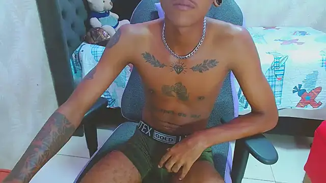 Snapshot of ManSant chatting on February 25, 2025, 8:42 pm ManSant online show from February 25, 2025, 8:42 pm