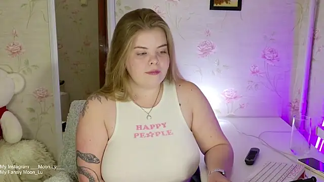 sinnamon  online show from October 9, 2025, 6:41 pm