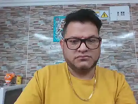 Snapshot of SexDiffrent chatting on October 11, 2025, 8:32 pm SexDiffrent online show from October 11, 2025, 8:32 pm