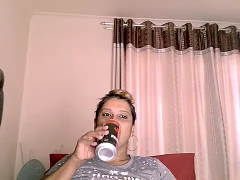 eroticbeauty37 online show from September 27, 2025, 10:43 am