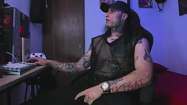 Snapshot of Ryuk_it chatting on January 19, 2026, 2:04 am Ryuk it online show from January 19, 2026, 2:04 am