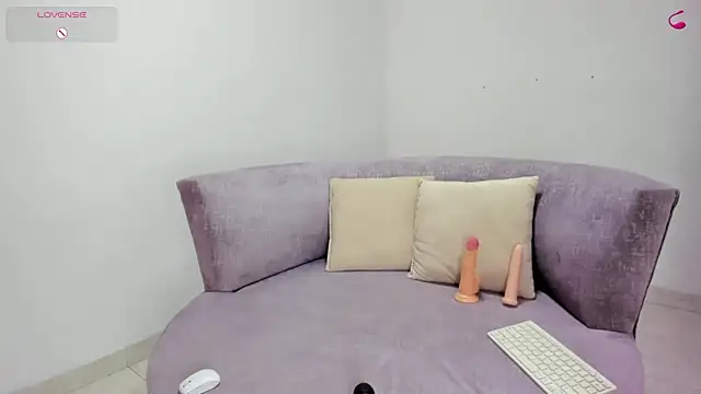 victoria 027 online show from April 11, 2026, 4:10 pm