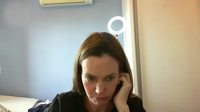 Annylove1 online show from November 3, 2025, 3:59 pm