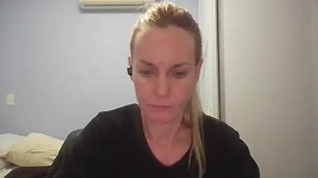 Annylove1 online show from May 24, 2026, 12:54 am