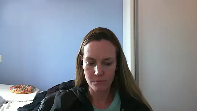 Snapshot of Annylove1 chatting on October 14, 2025, 3:45 pm Annylove1 online show from October 14, 2025, 3:45 pm