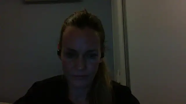 Snapshot of Annylove1 chatting on October 9, 2025, 11:16 pm Annylove1 online show from October 9, 2025, 11:16 pm