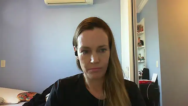 Snapshot of Annylove1 chatting on September 19, 2025, 11:03 am Annylove1 online show from September 19, 2025, 11:03 am