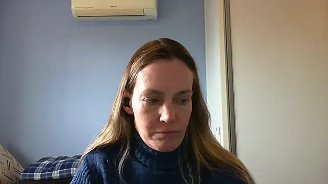 Snapshot of Annylove1 chatting on September 23, 2025, 6:04 pm Annylove1 online show from September 23, 2025, 6:04 pm