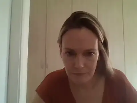 Annylove1 online show from February 25, 2025, 2:48 pm