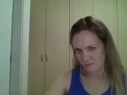 Annylove1 online show from February 28, 2025, 9:55 pm