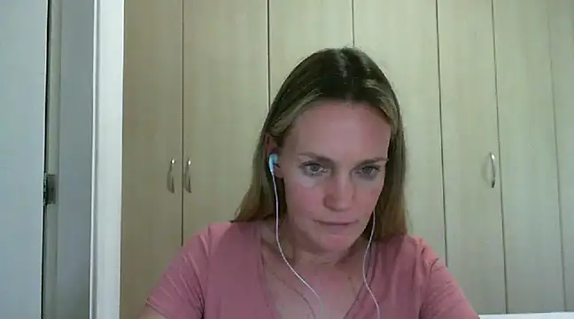 Annylove1 online show from February 13, 2025, 6:15 pm