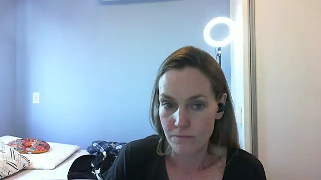 Snapshot of Annylove1 chatting on October 27, 2025, 3:46 pm Annylove1 online show from October 27, 2025, 3:46 pm