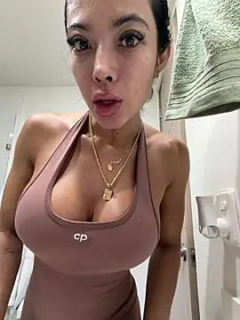 KalaBeckett  online show from April 8, 2026, 12:17 pm