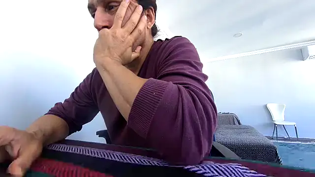 Snapshot of ALPHANDRE chatting on November 14, 2025, 7:34 am ALPHANDRE online show from November 14, 2025, 7:34 am