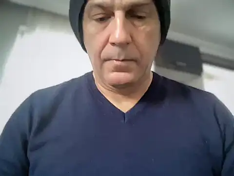 Snapshot of ALPHANDRE chatting on November 18, 2025, 7:44 am ALPHANDRE online show from November 18, 2025, 7:44 am