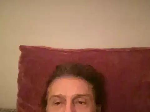 Snapshot of ALPHANDRE chatting on November 8, 2025, 7:50 pm ALPHANDRE online show from November 8, 2025, 7:50 pm