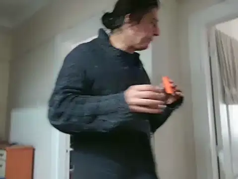 Snapshot of ALPHANDRE chatting on January 10, 2026, 9:04 am ALPHANDRE online show from January 10, 2026, 9:04 am