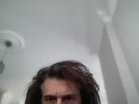 Snapshot of ALPHANDRE chatting on November 22, 2025, 9:08 am ALPHANDRE online show from November 22, 2025, 9:08 am