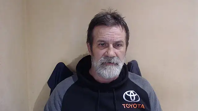 Snapshot of AlexNudo chatting on October 15, 2025, 9:17 am AlexNudo online show from October 15, 2025, 9:17 am