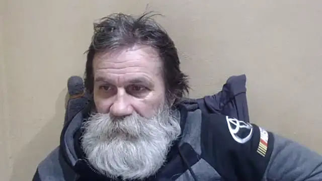 Snapshot of AlexNudo chatting on February 6, 2026, 7:10 pm AlexNudo online show from February 6, 2026, 7:10 pm