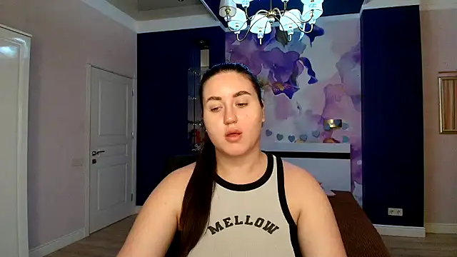 Roxie Bradley online show from February 14, 2025, 7:28 am