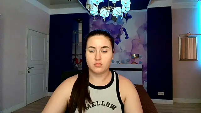 Roxie Bradley online show from February 14, 2025, 11:21 am