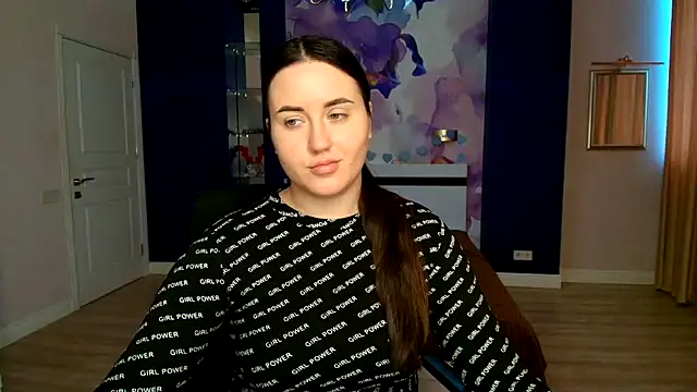 Roxie Bradley online show from January 31, 2025, 7:39 am
