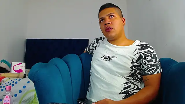 Snapshot of StevanHouston chatting on January 16, 2025, 2:08 pm StevanHouston online show from January 16, 2025, 2:08 pm