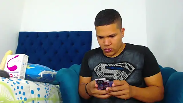 Snapshot of StevanHouston chatting on January 4, 2025, 2:04 pm StevanHouston online show from January 4, 2025, 2:04 pm