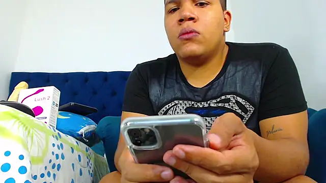 Snapshot of StevanHouston chatting on January 19, 2025, 2:06 pm StevanHouston online show from January 19, 2025, 2:06 pm