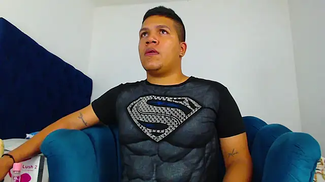 Snapshot of StevanHouston chatting on February 5, 2025, 4:37 am StevanHouston online show from February 5, 2025, 4:37 am