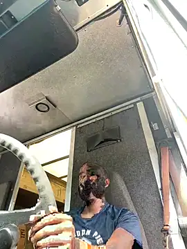 Snapshot of SlxmXBlxck chatting on October 8, 2025, 6:52 pm SlxmXBlxck online show from October 8, 2025, 6:52 pm