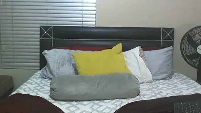 Snapshot of Rosehipsx76 chatting on October 3, 2025, 7:15 pm Rosehipsx76 online show from October 3, 2025, 7:15 pm