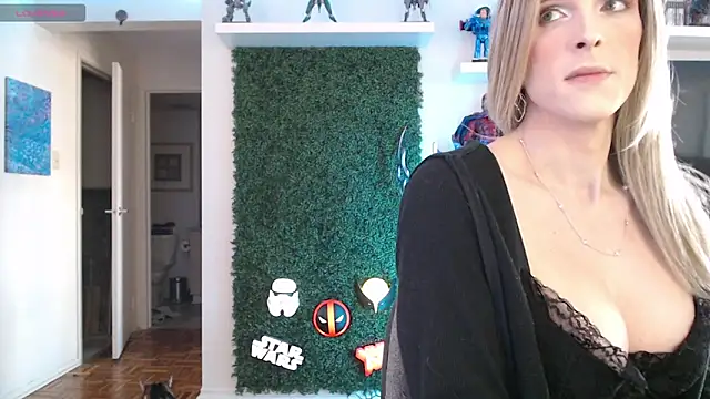 Snapshot of Vixen_Lockheart chatting on September 24, 2025, 4:35 pm Vixen Lockheart online show from September 24, 2025, 4:35 pm