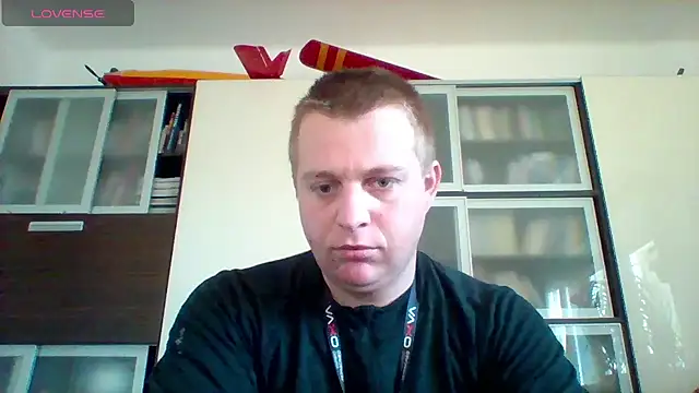 Matttthees online show from November 8, 2025, 8:18 am