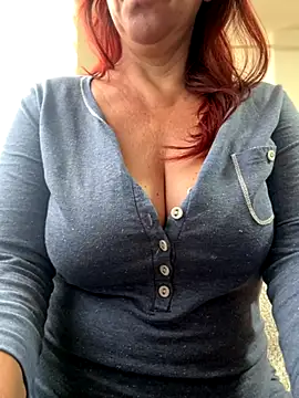 Snapshot of sweetmystery1 chatting on October 8, 2025, 9:33 am sweetmystery1 online show from October 8, 2025, 9:33 am