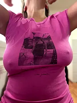 Snapshot of sweetmystery1 chatting on October 1, 2025, 7:46 am sweetmystery1 online show from October 1, 2025, 7:46 am