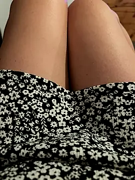 Snapshot of sweetmystery1 chatting on September 24, 2025, 5:52 pm sweetmystery1 online show from September 24, 2025, 5:52 pm