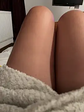 Snapshot of sweetmystery1 chatting on October 10, 2025, 7:15 pm sweetmystery1 online show from October 10, 2025, 7:15 pm