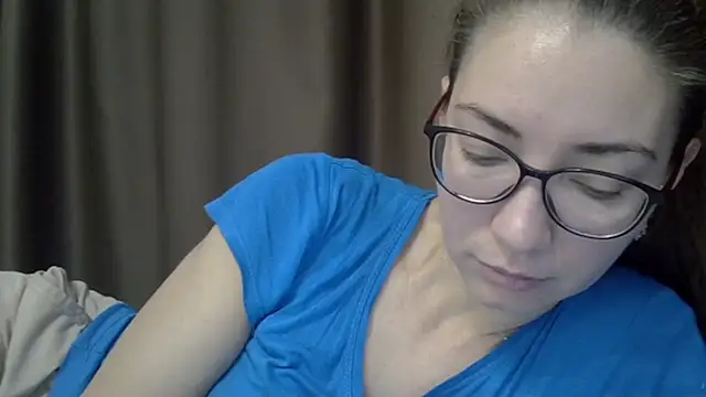 Ashleyspice online show from November 4, 2025, 5:55 am